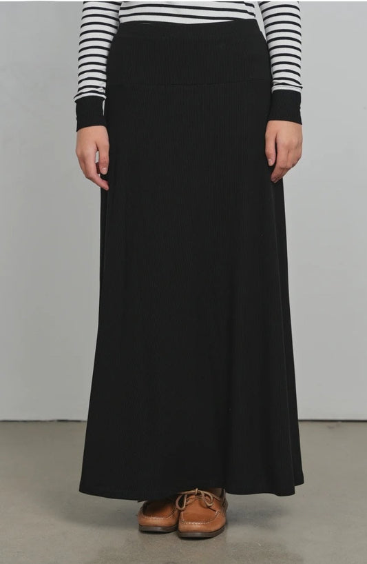 Point Maxi Travel Skirt